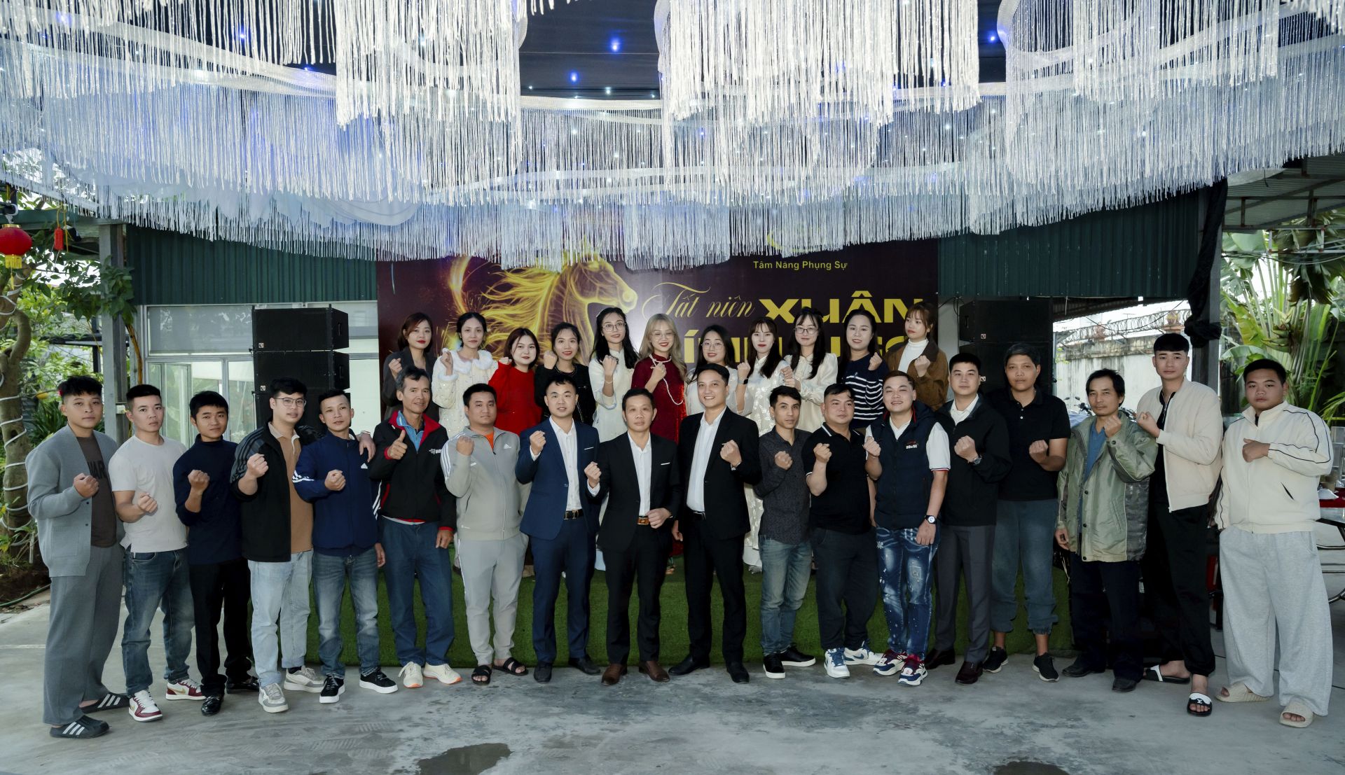 KHÉP LẠI NĂM CŨ, SẴN SÀNG CHINH PHỤC ĐỈNH CAO MỚI